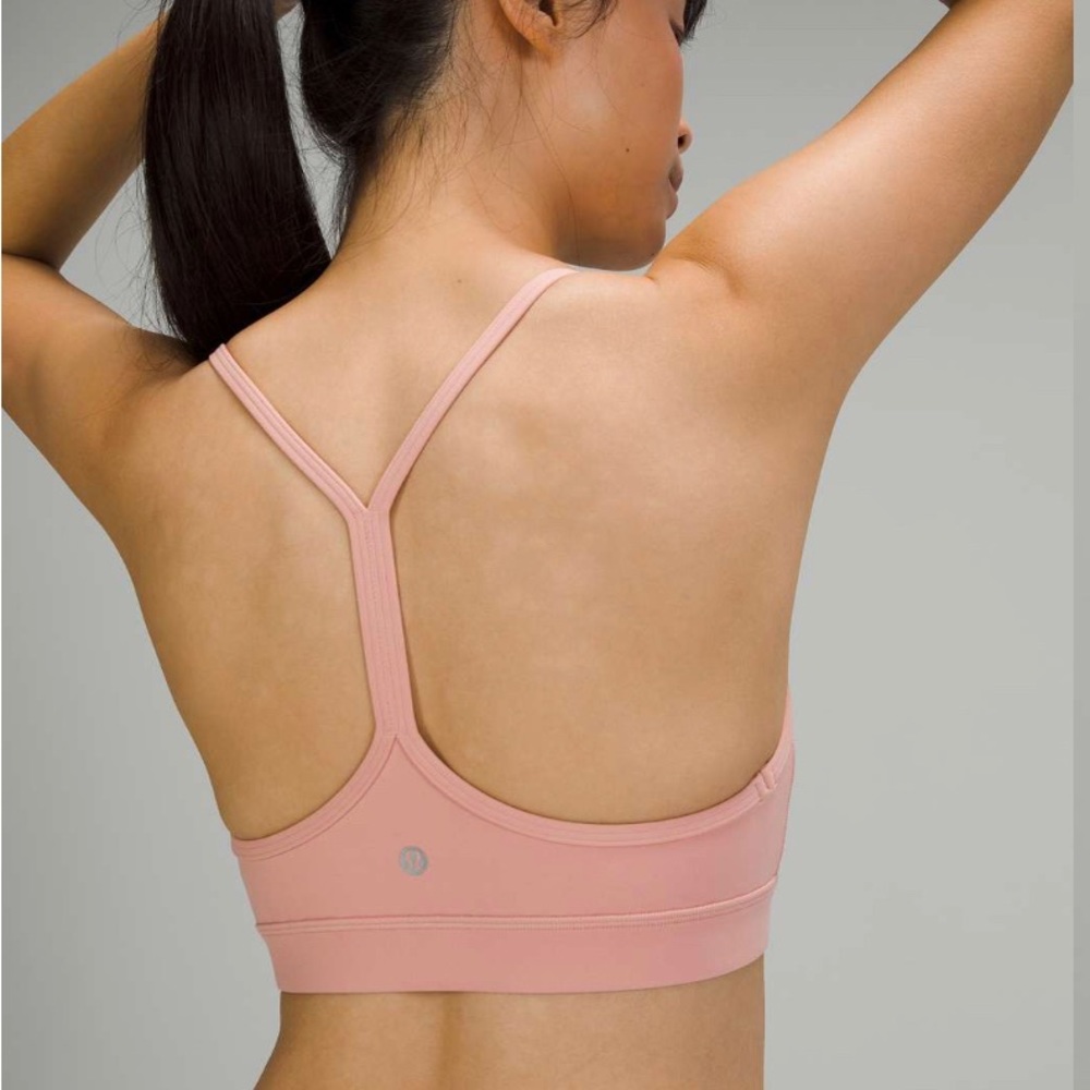 Lululemon Light Pink Flow Y Bra- size 8 - EUC w/cups
